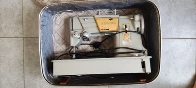 SINGER 328k Ancienne avec malette, manuel d'origines et Accessoires - Photo 1/4