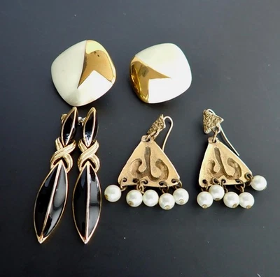 Juegos de 3 pendientes Trifari Monet tono dorado negro blanco perla gota y post moda Foto 1 de 4