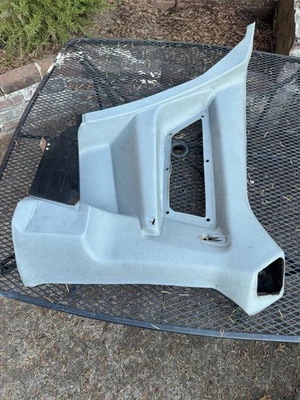 Mercedes Benz W126 1983 cupé 380 segundos cuarto trasero izquierdo panel de moldura - gris  Foto 1 de 4