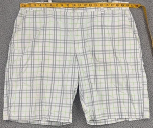 Ben Hogan Performance Men's Chino Shorts White Green Plaid Lightweight Size 40 - Picture 1 of 10