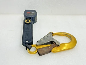 Línea de vida autorretráctil 3M DBI-SALA 3101277 Nano-Lok 310-420 lb capacidad de peso - Imagen 1 de 4