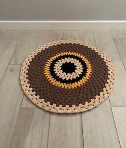 Round knitted rug handmade from knitted yarn is washable Knitted Carpet 