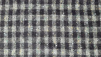 TELA LANA NUBBY PESO MEDIO CUADROS VERDE NEGRO Y GRIS 1-2/3 YARDAS 62" ANCHO Foto 1 de 4