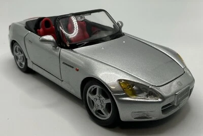 Honda  S2000 Convertible SILVER Car SCALE 1:24 SCALE MAISTO BRAND NEW  - Image 1 of 4