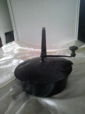 Ancienne poêle à torrefier - Photo 1/3