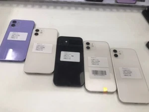 Apple iPhone 12 64GB 128GB 256GB - Desbloqueado - Todos los Colores - BUEN ESTADO - Imagen 1 de 14