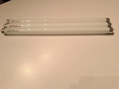 f15t8 fluorescent Bulbs (QTY-3) - Image 1 of 2