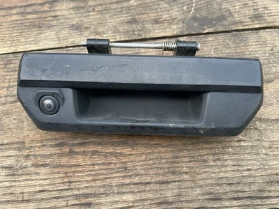 GMC CHEVY 2023-2025 Colorado-Canyon manija de puerta levadiza trasera con cámara OEM Foto 1 de 2