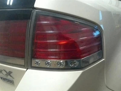 Luz trasera exterior derecha pasajero (MONTADA EN CUARTO PANEL) Se adapta a 07-10 MKX 102 Foto 1 de 4