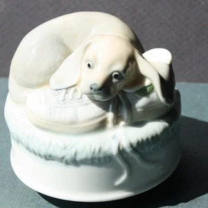 Dog Shoe Adorable Rotating Music Box Ceramic Otagiri Music Box Works Made Japan - Imagen 1 de 1