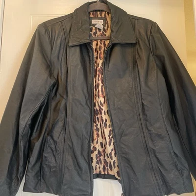 Женская куртка из натуральной кожи George на молнии черная размер L - Изображение 1 из 4