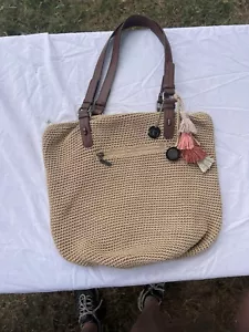 the Sak Crocheted Bucket Tote Handbag Beige Tan Faux Leather Double Handles Boho - Picture 1 of 11
