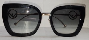 Occhiali da sole donna eleganti Fendi FF0424 F/S grosso bordo nero lucido braccia oro lucido - Foto 1 di 24