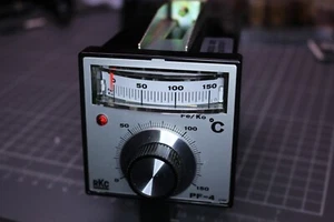 Regolatore di temperatura RKC PF-4A1C-M 0-150°C FE/KO - Foto 1 di 3
