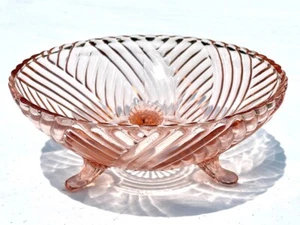 Rosa Depression Glasschale mit Fuß gerippt Servierschale - Bild 1 von 10