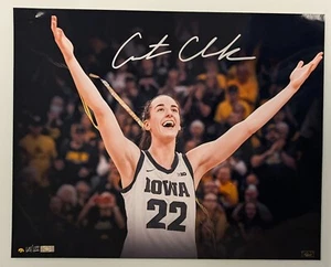 Caitlin Clark Signed 16x20 WNBA Basketball Photo AUTO Panini COA - Picture 1 of 3