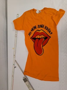 Camisetas.   Proverbios años 80. Es mi lengua hermosa y un gráfico - Imagen 1 de 2