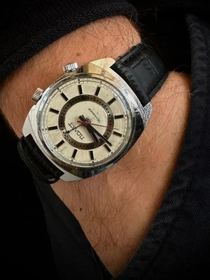 Relógio masculino mecânico vintage 18 joias URSS Poljot Signal - Imagem 1 de 4