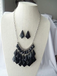 Vintage Black Acrylic Geometric Dangles Bib Necklace & Pierced Earrings Set - Picture 1 of 7