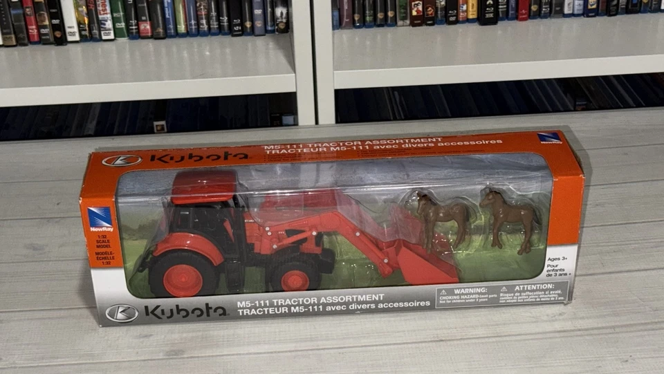 Kubota M5-111 Toy Tractor Horse Assortment 1:32 Scale Set - New Ray Toys - Image 1 of 4