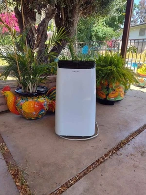 Amana Air Conditioner Portable AMAP121AB 12,000 BTU - Image 1 of 4