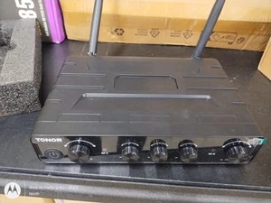 Tonor Wireless Microphone - Picture 1 of 6
