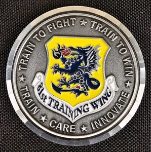 81st Training Wing Train To Fight Keesler AFB Biloxi Commanders Challenge Coin - Bild 1 von 8