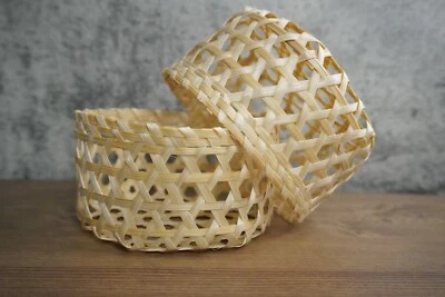 CESTA PEQUEÑA DE BAMBÚ NATURAL HECHA A MANO CONTENEDOR ALMACENAMIENTO TAPA EXTRAÍBLE 4"x4"x2" Foto 1 de 4