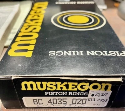 Anillos de pistón Muskegon .020 para 68-73 Datsun 510 520, 620 (motor L-16) Foto 1 de 3