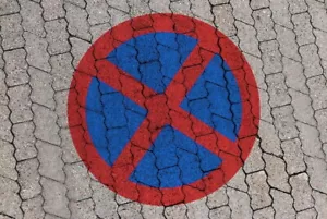 Halteverbotschablone - Kunststoff 0,8 mm - Logohöhe 600 mm NEU - Bild 1 von 2