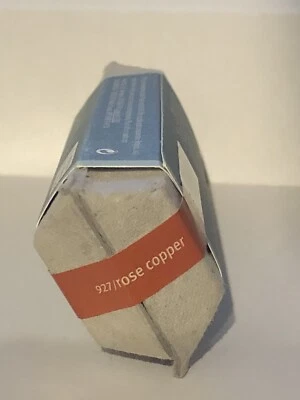 Brillo de labios Aveda 927 rosa cobre Foto 1 de 2