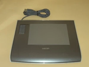 Wacom Intuos3 4" x 6" Inch Wide Format PTZ-431W Art Writing Drawing Tablet Board - Picture 1 of 4