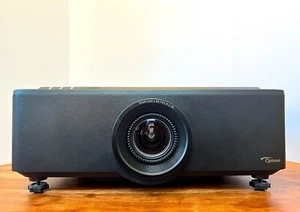 Optoma ZU725T - Laser Projector, WUXGA, DLP, 7800 Lumens Large Venue Projector - Picture 1 of 5