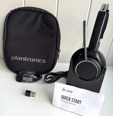 Plantronics Voyager Focus UC B825 Bluetooth headset & BT600 & USB Charge Stand - Image 1 of 4
