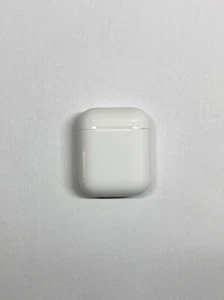 Original Apple AirPods A1602 NUR Ladecase Case für 1. & 2 Generation gebraucht - Bild 1 von 3