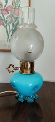 Lampe en verre Lampe à huile Vintage Pied de lampe opaline Lampe a Pétrole Élect - Photo 1/4