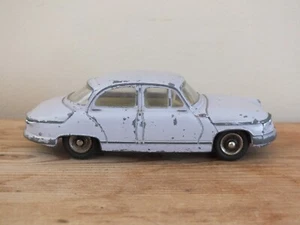 + Dinky Toys Meccano Panhard PL 17 Lilas 547 d'origine + - Foto 1 di 7