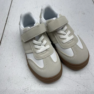 Zapatillas deportivas Shein blancas y beige con correa de gancho y bucle unisex para niños pequeños talla 8 Foto 1 de 4