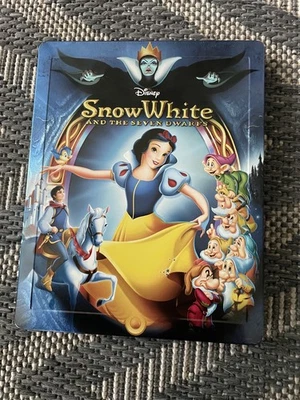 Snow White and the Seven Dwarfs Blu-ray Steelbook - Zavvi UK Exclusive  - Image 1 of 3