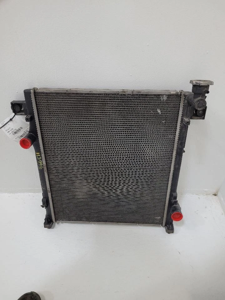 2007-2011 DODGE NITRO Radiator 68003973AB 07-11 Foto 1 de 4