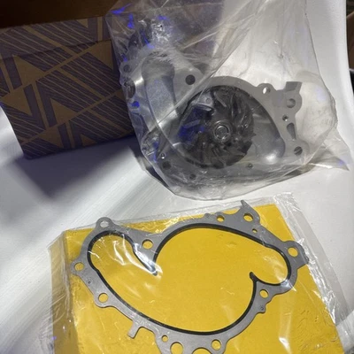 AISIN WPT-057 新发动机水泵带垫片 — 第 1/4 张图片