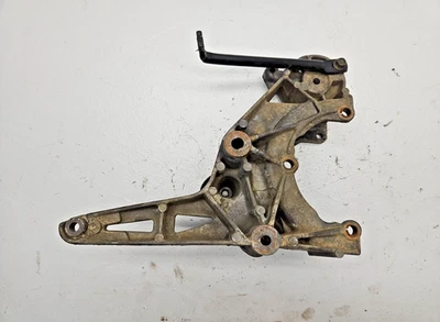 1988-1995 Chevy GMC C/K 5.7L 350 305 5.0 AC Compressor Bracket Smog OEM - Изображение 1 из 4