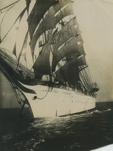 Germany Military School Boat the Deutschland Old Photo 1930 - Picture 1 of 3