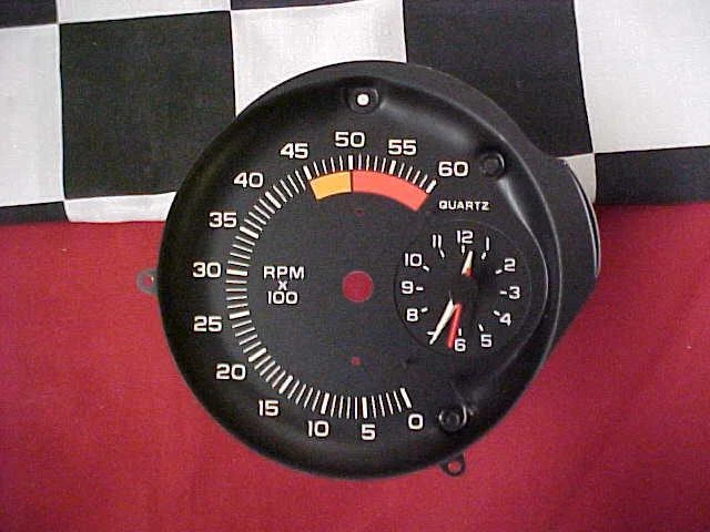 Reloj Pontiac Firebird 80 con cara de tacómetro NOS  Foto 1 de 1