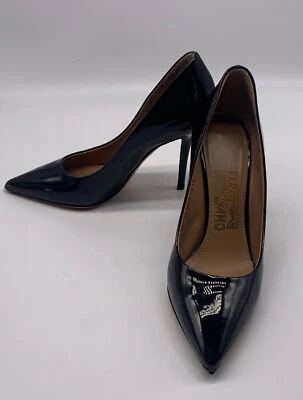 Salvatore Ferragamo Mujer Negro Charol Punta Punta Tacón Alto Zapatos de salón talla 6 C Foto 1 de 4