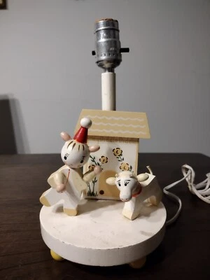 Lámpara de madera vintage libro de cuentos guardería Hey Diddle Diddle pintada a mano 1980 Foto 1 de 4