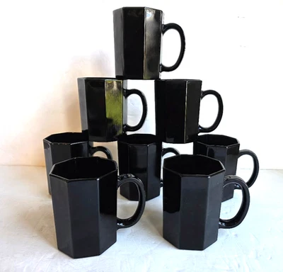 Juego de 8 tazas de café vintage de vidrio negro Arcoroc Octime Francia octágono Foto 1 de 3