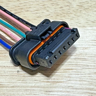 CONECTOR SENSOR DISTANCIA DELANTERA ACC SE ADAPTA A VOLKSWAGEN TAOS 2021-2023 Foto 1 de 2