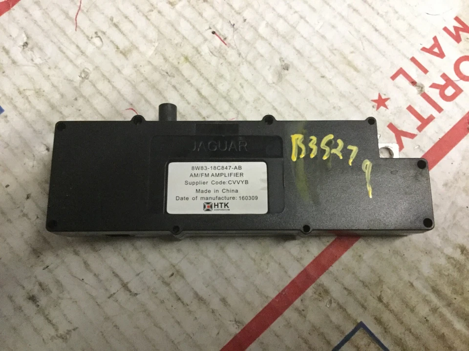 10 11 12 13 14 15 Jaguar XK Antenna 8W83-18C847-AB Foto 1 de 2