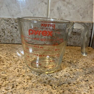 Pyrex Prepware 2-Cup Glass Measuring Cup #04 - Picture 1 of 9
